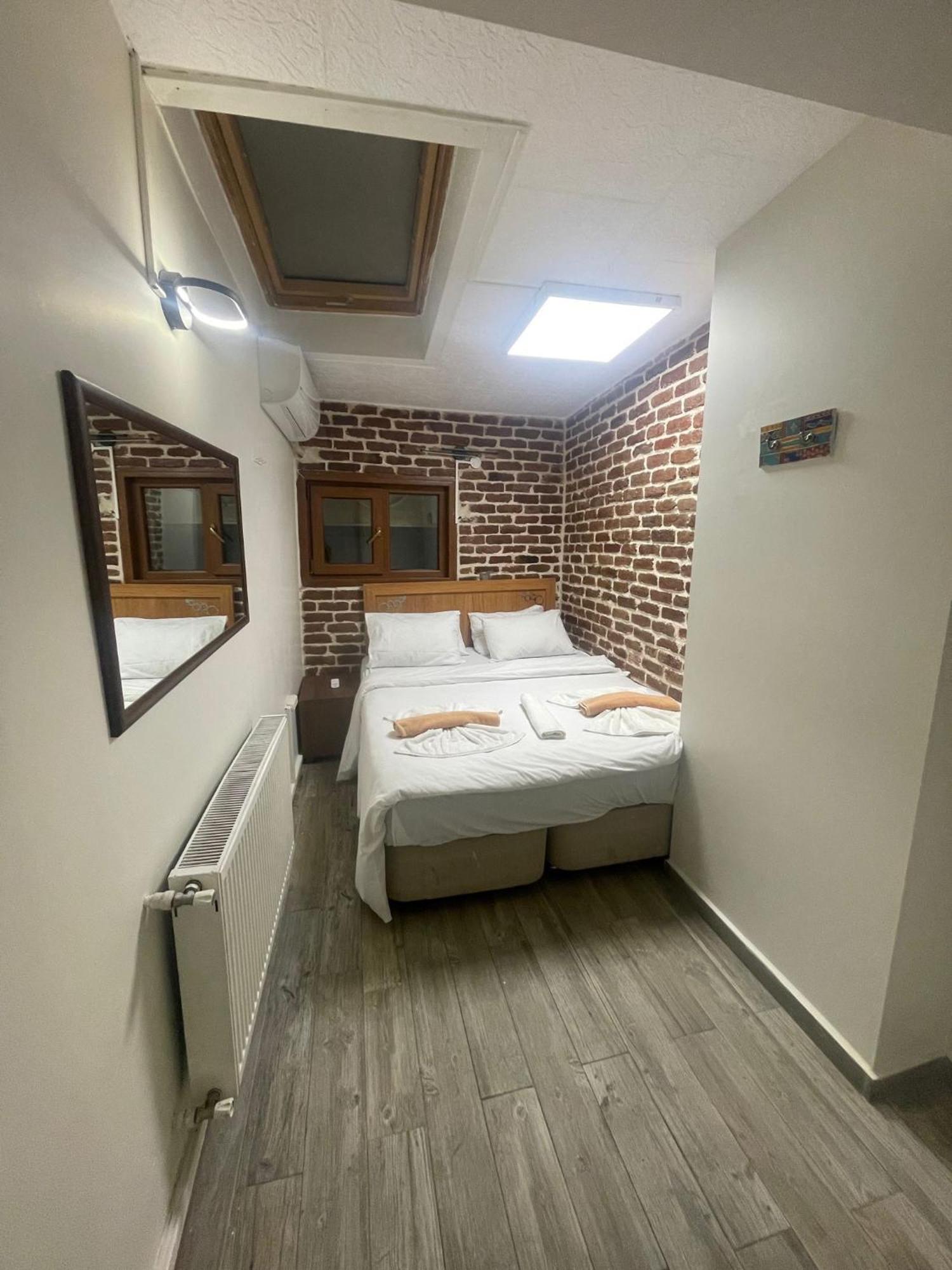 Grand Bella Vista Hostel Istanboel Buitenkant foto