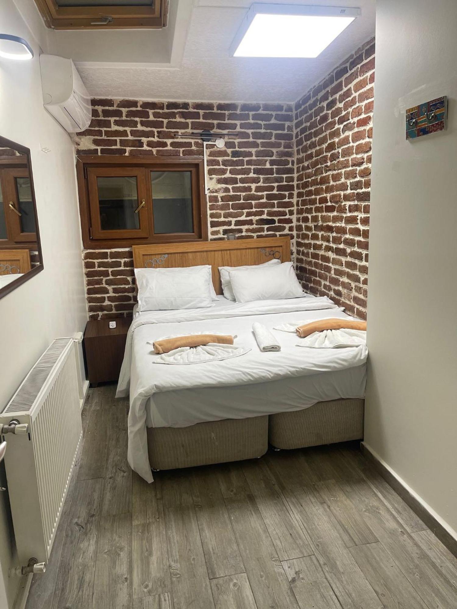 Grand Bella Vista Hostel Istanboel Buitenkant foto